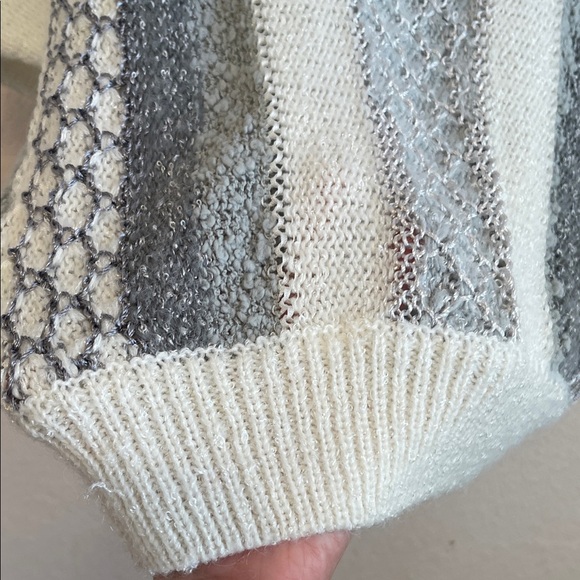 Koret Women's Crew Neck Sweater in Gray and Cream - Picture 4 of 8